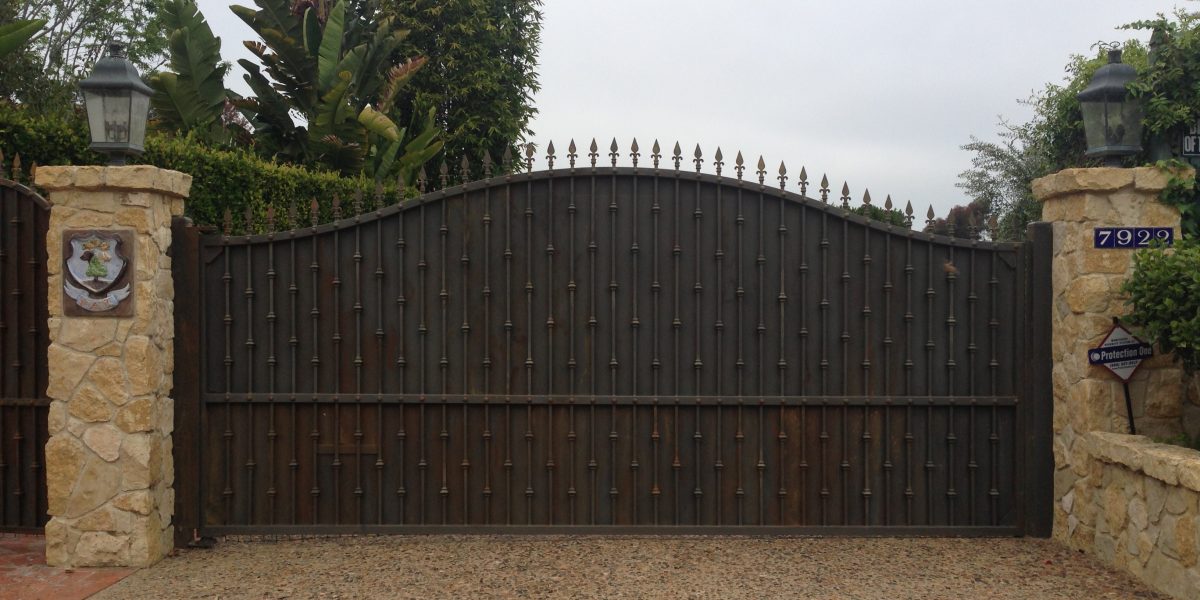How to Select Wrought Iron Gates Firm? - Image 1