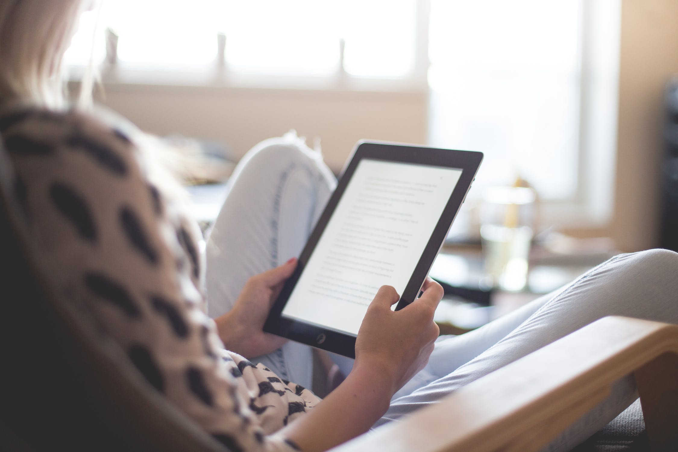 How Technology is Changing Our Reading Habits - Image 1