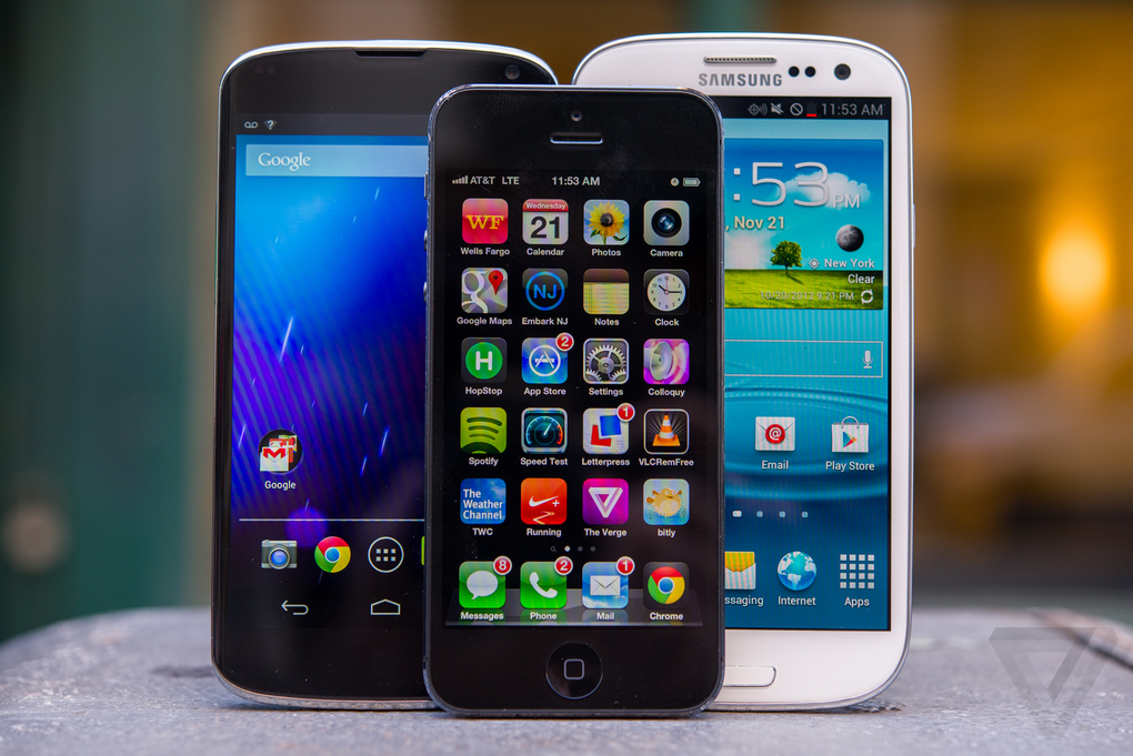 Top 10 Smartphones Of 2013-12 - Image 1